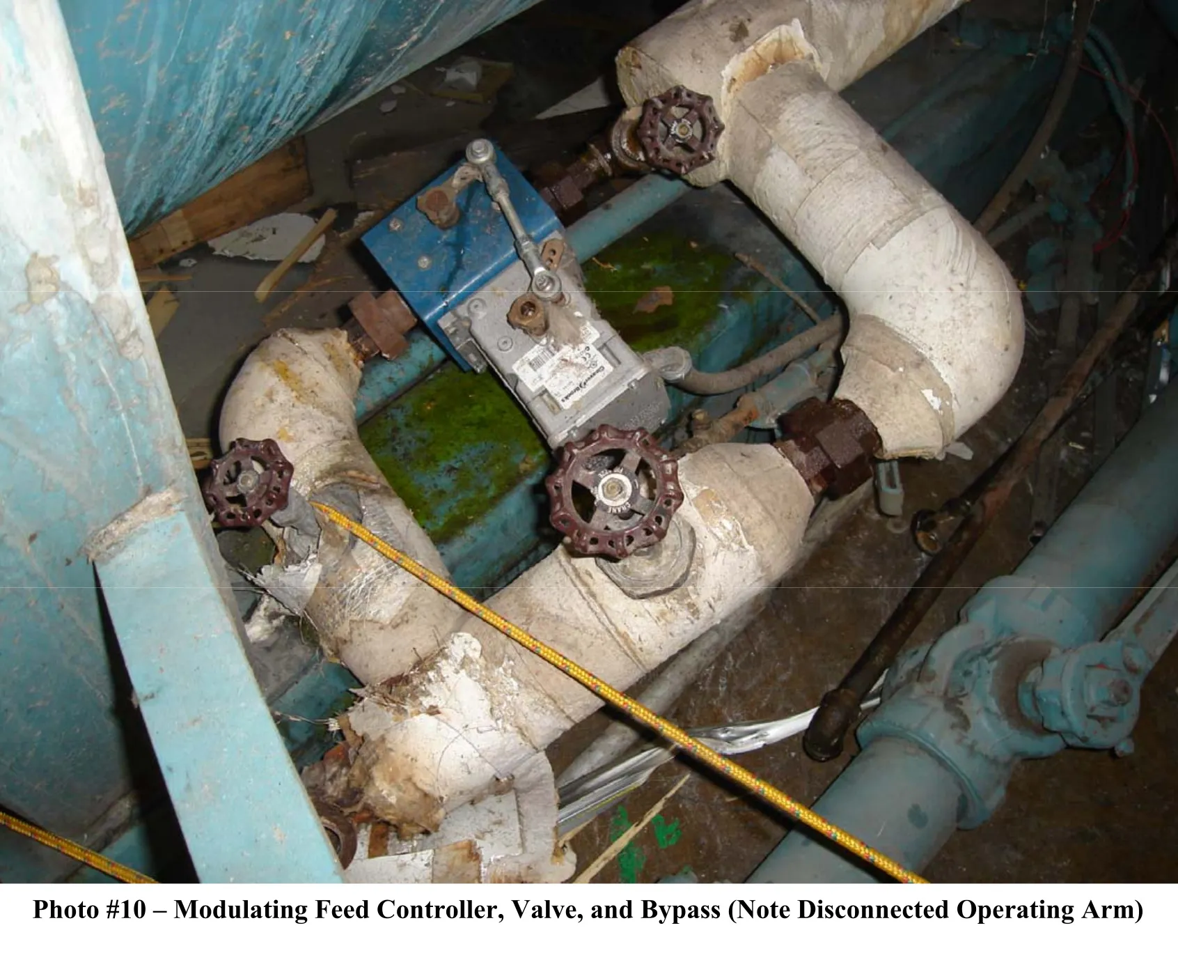 photo 10 - modulating feed controller, valve and bypass with disconnected operating arm.