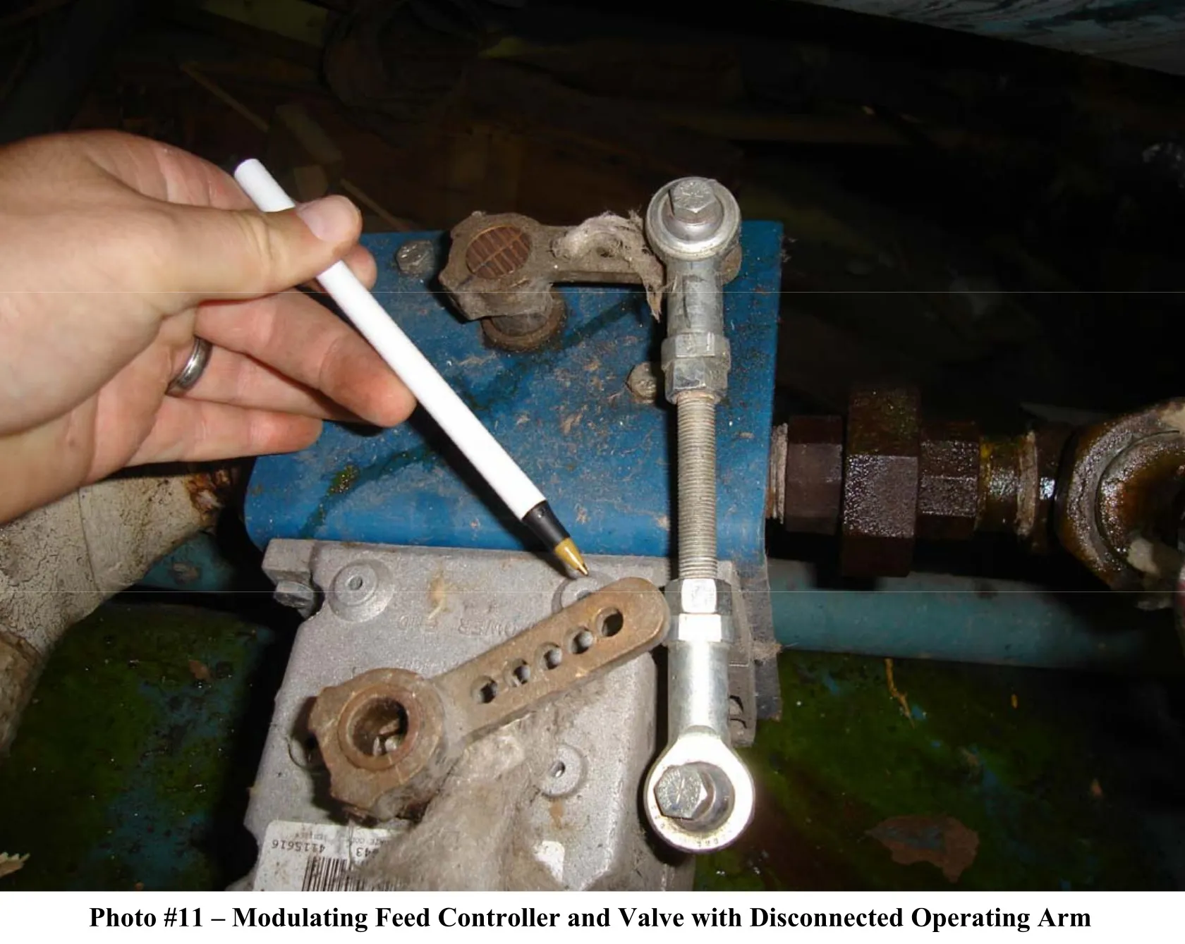 photo 11 - modulating feed controller and valve with disconnected operating arm.